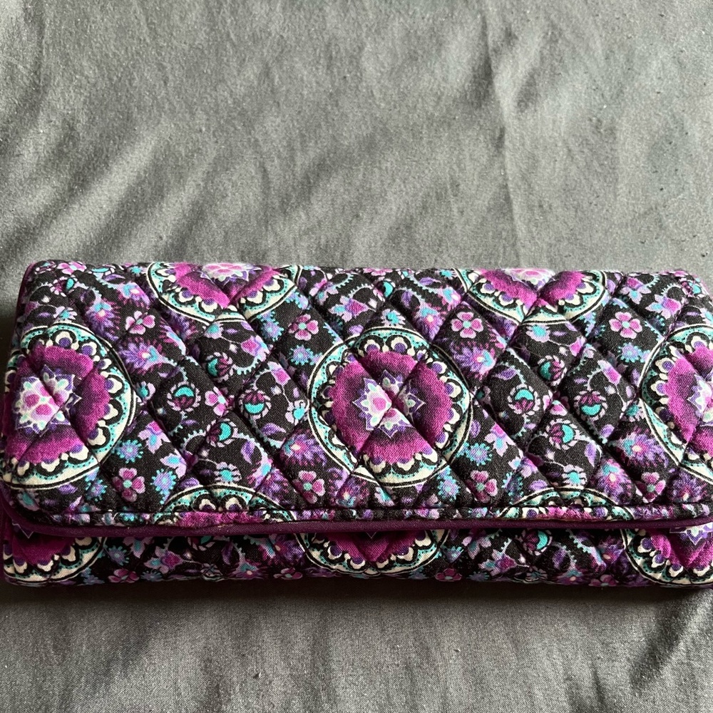 Vera Bradley clutch style long wallet